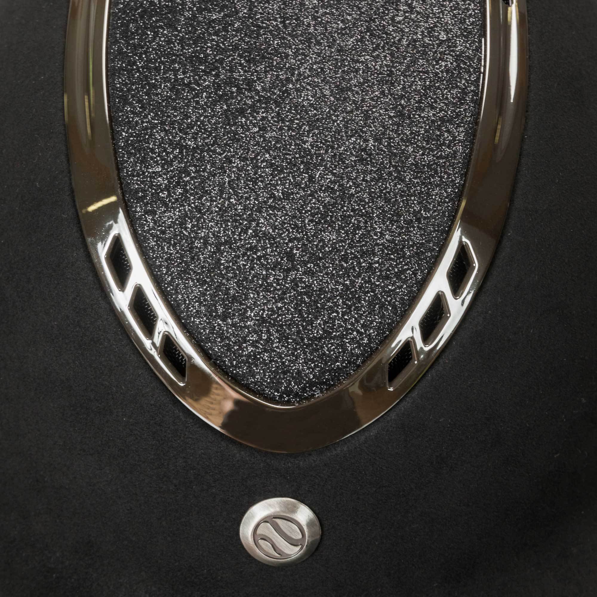 4943-Pardus-with-screw-Microfiber-Black-Sand-WEB-06_2048x2048